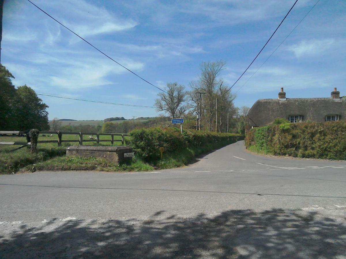 The Crown Inn Alvediston Exterior photo