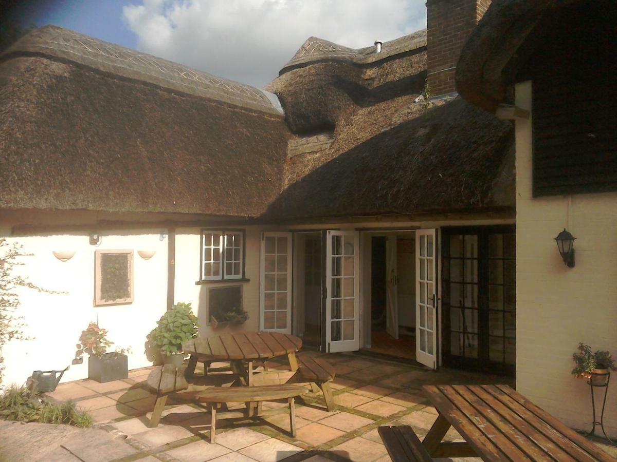 The Crown Inn Alvediston Exterior photo